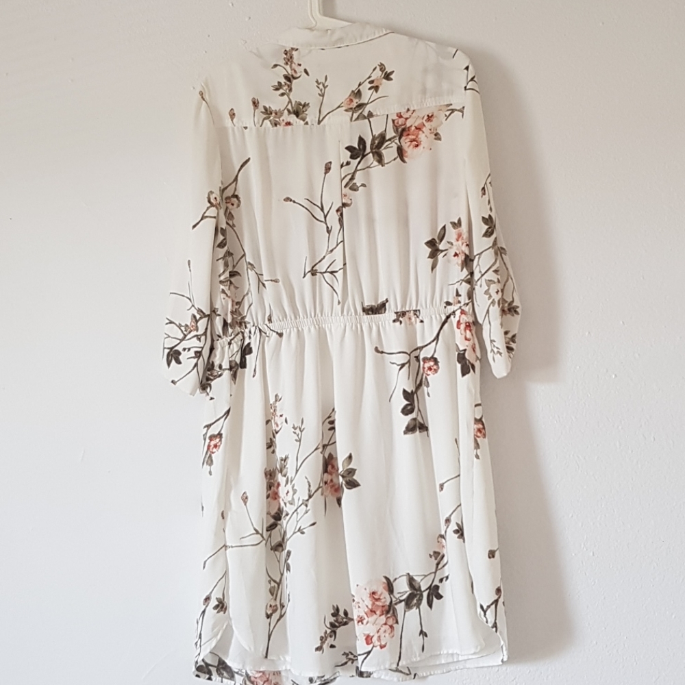 Dress - Picture 5 of 6